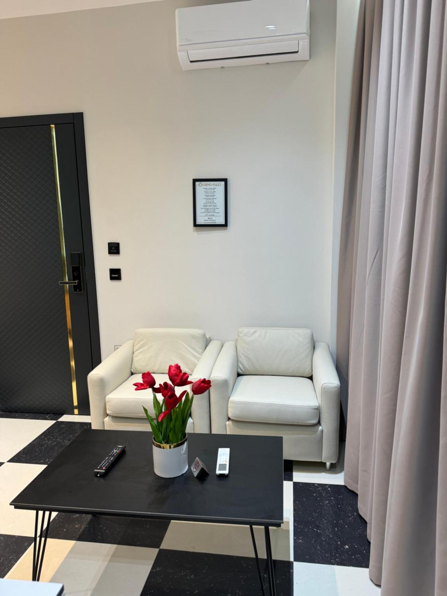 Sueno Apartments & Suites تيرانا الغرفة الصورة
